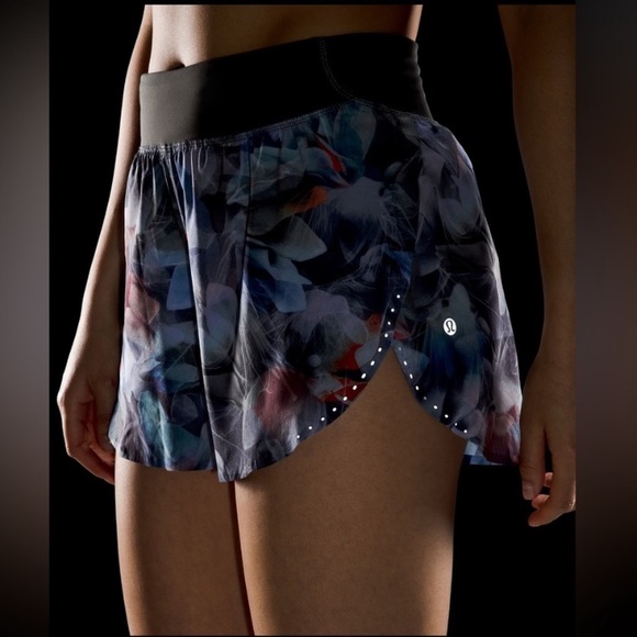 Lululemon Fast Free High Rise Running Shorts - Picture 6 of 10